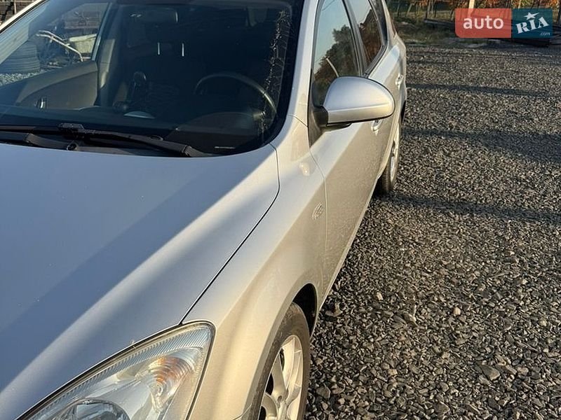 Универсал Kia Ceed 2007 в Луцке