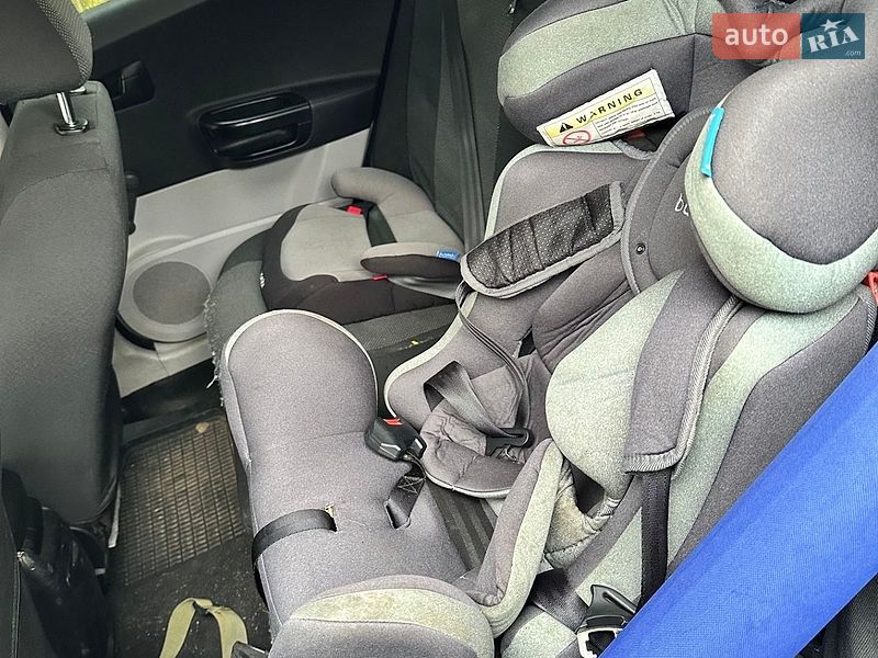 Хетчбек Kia Ceed 2008 в Новогуйвинське фото 12 Хетчбек Kia Ceed 2008 в Новогуйвинське