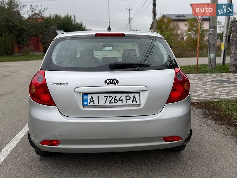 Хетчбек Kia Ceed 2008 в Києві