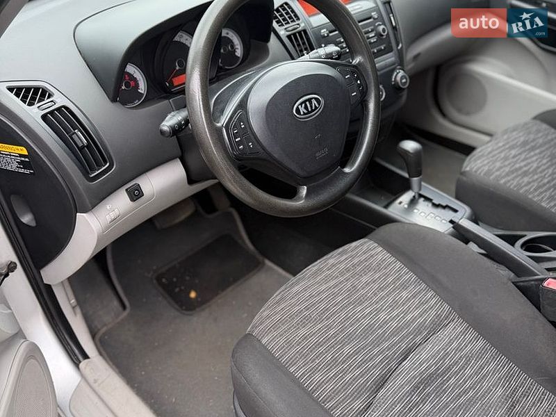 Хетчбек Kia Ceed 2008 в Києві