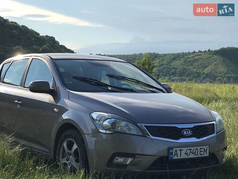 Хэтчбек Kia Ceed 2009 в Тлумаче