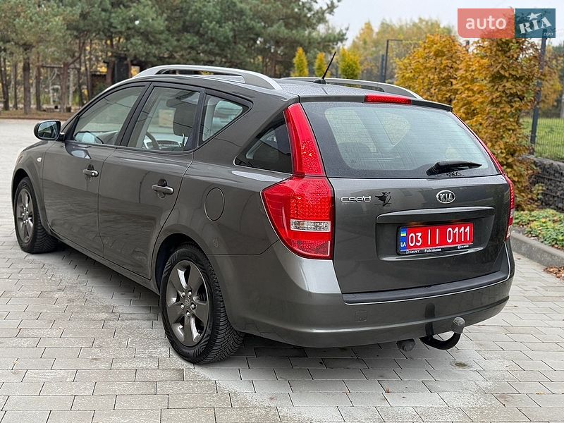 Универсал Kia Ceed 2010 в Луцке