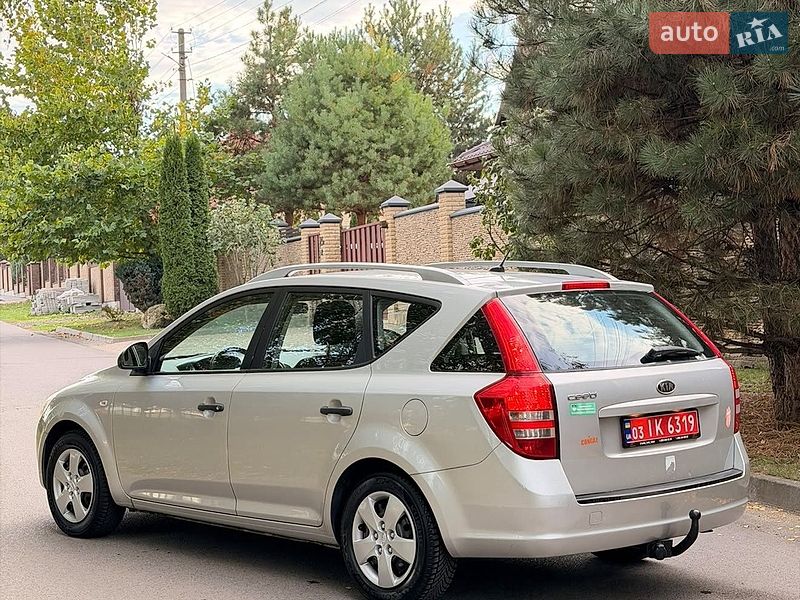 Универсал Kia Ceed 2008 в Ровно