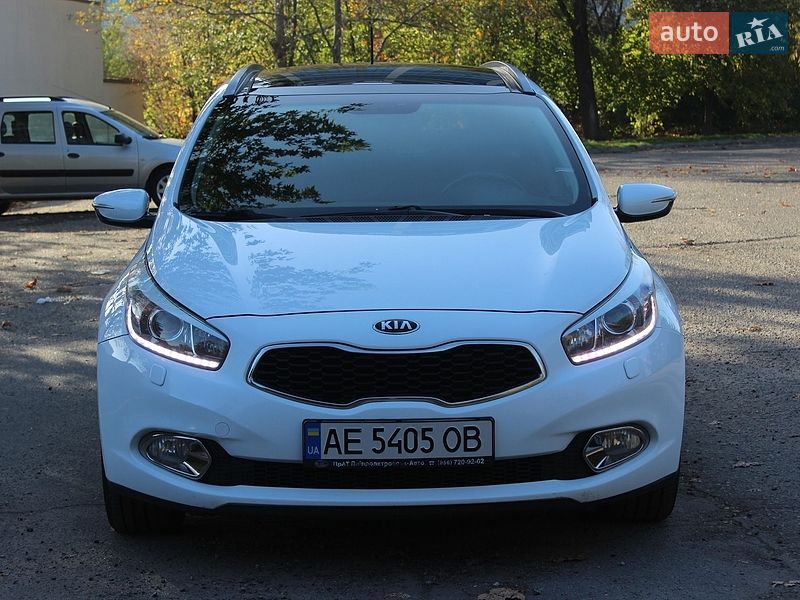 Універсал Kia Ceed 2013 в Дніпрі