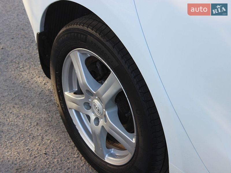 Універсал Kia Ceed 2013 в Дніпрі