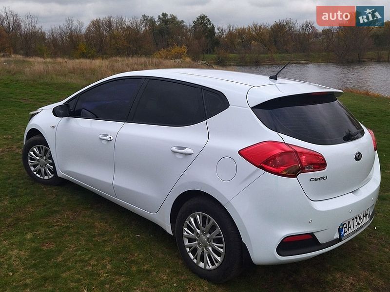 Хетчбек Kia Ceed 2013 в Новоукраїнці фото 8 Хетчбек Kia Ceed 2013 в Новоукраїнці
