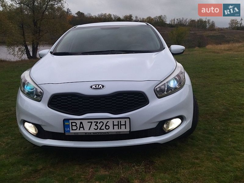 Хетчбек Kia Ceed 2013 в Новоукраїнці фото 16 Хетчбек Kia Ceed 2013 в Новоукраїнці