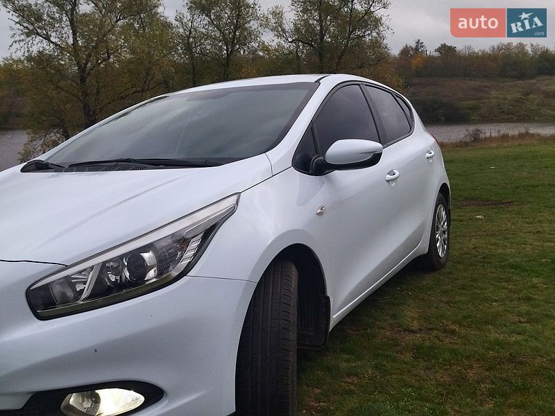 Хетчбек Kia Ceed 2013 в Новоукраїнці фото 5 Хетчбек Kia Ceed 2013 в Новоукраїнці