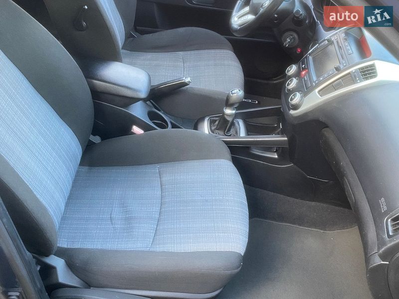 Универсал Kia Ceed 2011 в Ковеле фото 19 Универсал Kia Ceed 2011 в Ковеле