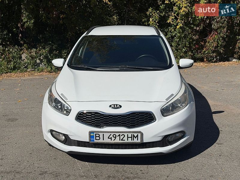 Універсал Kia Ceed 2013 в Полтаві