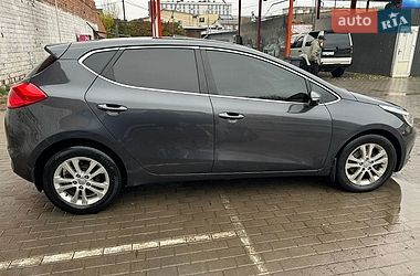 Хетчбек Kia Ceed 2012 в Чорткові