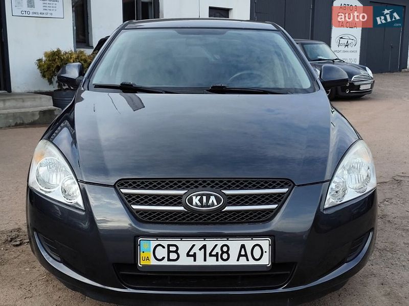 Хэтчбек Kia Ceed 2008 в Чернигове