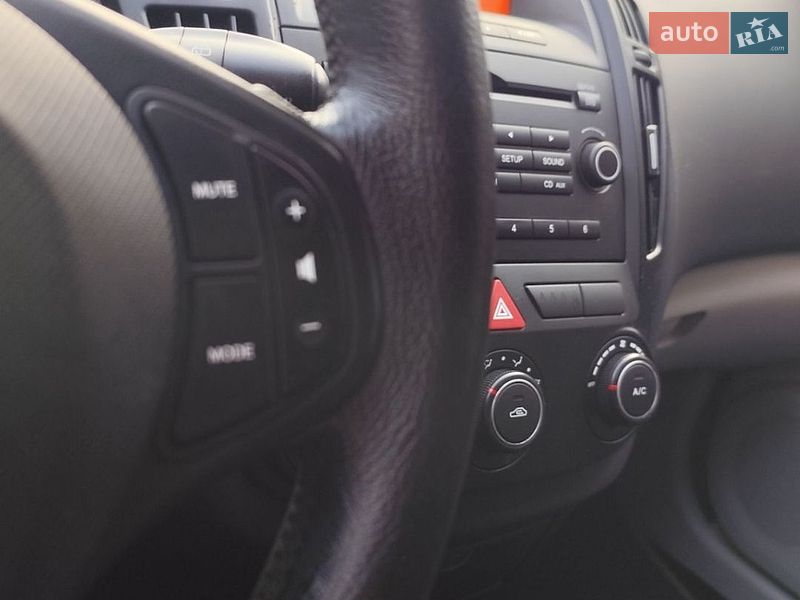 Хэтчбек Kia Ceed 2008 в Чернигове