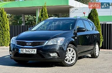 Універсал Kia Ceed 2010 в Одесі