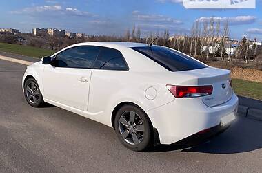 Купе Kia Cerato Koup 2010 в Кривому Розі