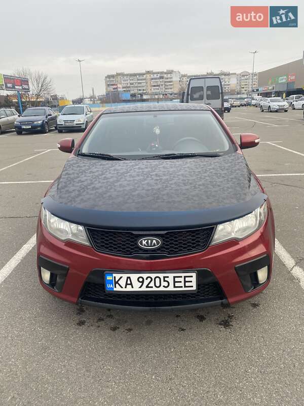 Купе Kia Cerato Koup 2010 в 