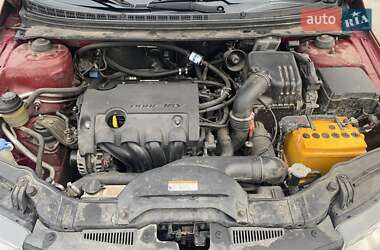 Купе Kia Cerato Koup 2010 в 
