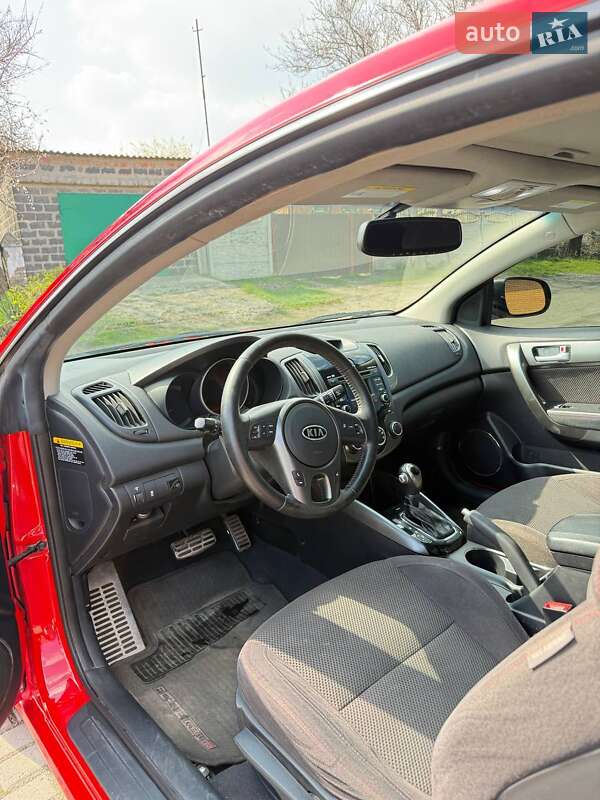 Купе Kia Cerato Koup 2010 в Днепре