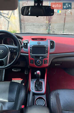 Купе Kia Cerato Koup 2011 в 