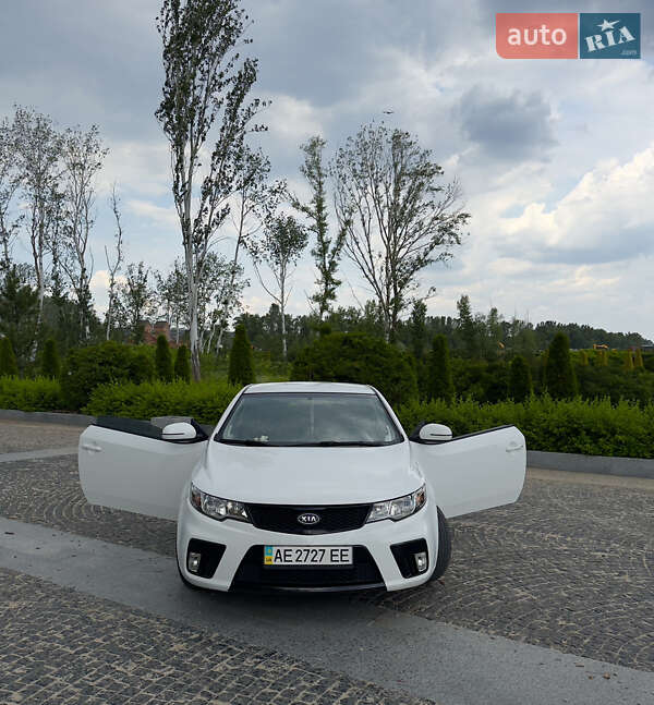 Купе Kia Cerato Koup 2011 в Днепре