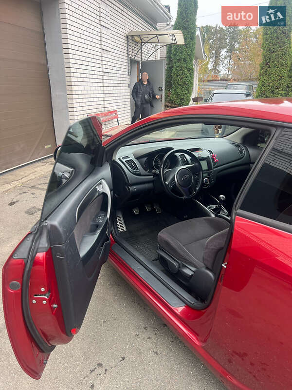 Купе Kia Cerato Koup 2011 в Ирпене