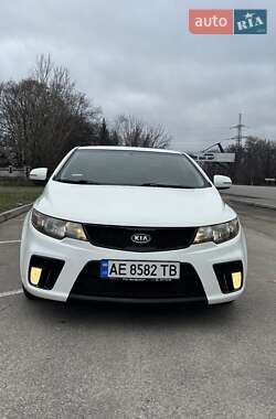 Купе Kia Cerato Koup 2011 в Дніпрі