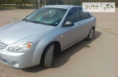 Седан Kia Cerato 2005 в Чернигове