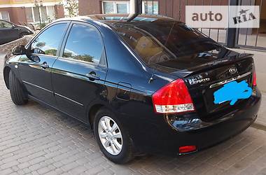 Седан Kia Cerato 2008 в Шумске