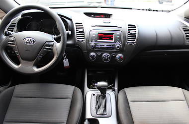 Седан Kia Cerato 2014 в 