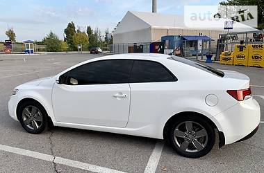 Купе Kia Cerato 2012 в 