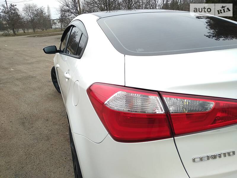 Седан Kia Cerato 2013 в Вознесенську