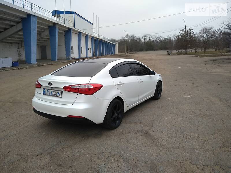 Седан Kia Cerato 2013 в Вознесенську