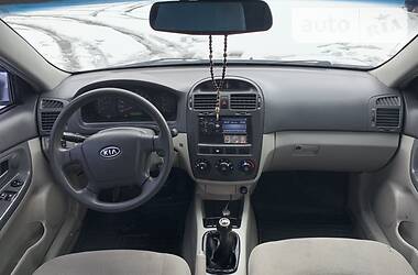 Седан Kia Cerato 2005 в Горишних Плавнях