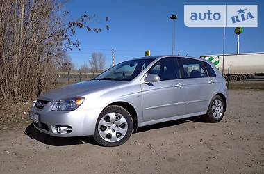 Хэтчбек Kia Cerato 2006 в Херсоне