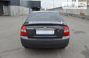 Седан Kia Cerato 2006 в Киеве