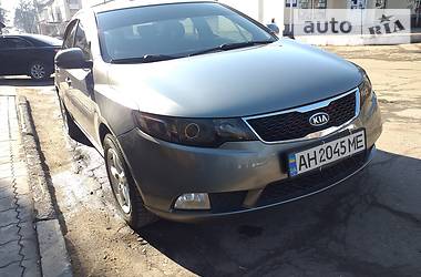 Седан Kia Cerato 2011 в 