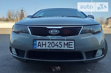 Седан Kia Cerato 2011 в 