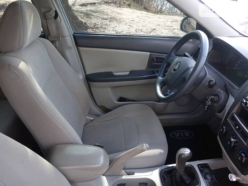 Седан Kia Cerato 2006 в Запоріжжі