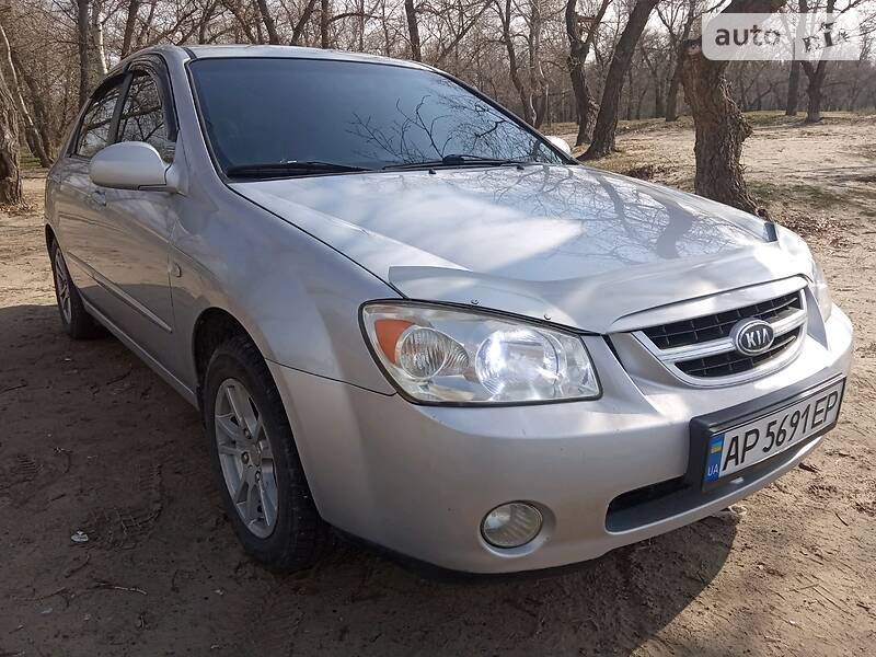 Седан Kia Cerato 2006 в Запоріжжі