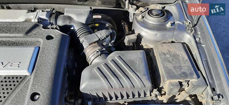 Седан Kia Cerato 2005 в Ужгороде