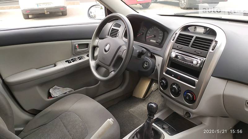 Хетчбек Kia Cerato 2006 в Дубні