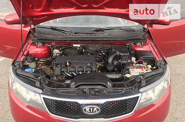 Седан Kia Cerato 2010 в 
