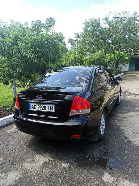 Седан Kia Cerato 2008 в Новомосковську