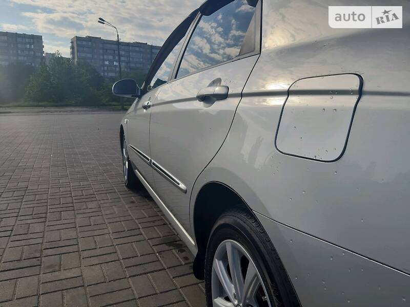 Седан Kia Cerato 2008 в Киеве