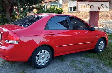 Седан Kia Cerato 2007 в Хороле