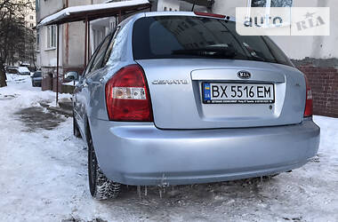 Хэтчбек Kia Cerato 2006 в Хмельницком