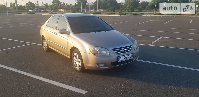 Седан Kia Cerato 2007 в Мариуполе