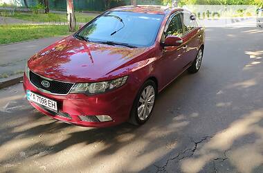 Седан Kia Cerato 2009 в Киеве