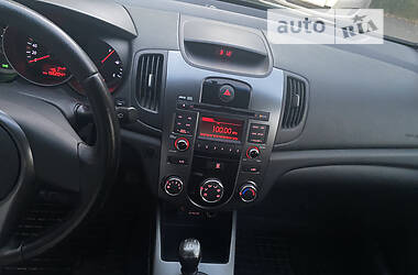 Седан Kia Cerato 2009 в 