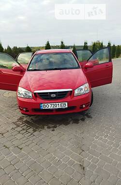 Седан Kia Cerato 2005 в Бучаче